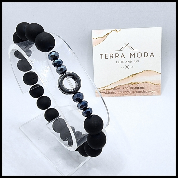 TMD Unisex Matte Black Beaded Bracelet - Picture 2 of 6